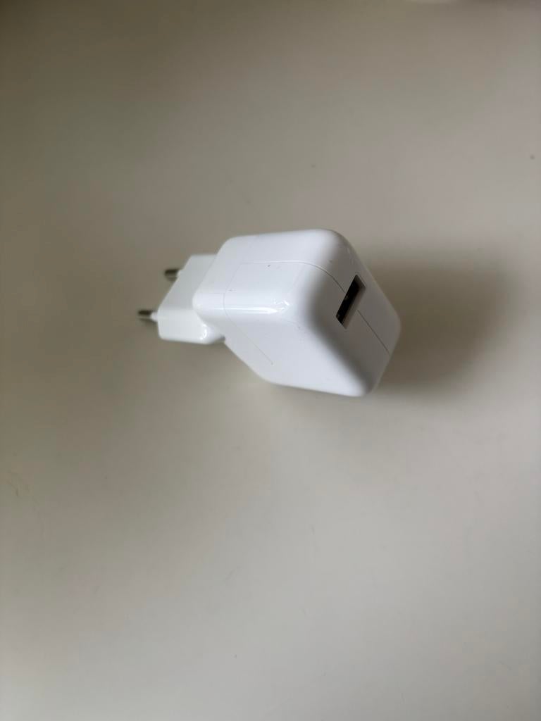 APPLE 10W USB power adapter nieuw, Ophalen of Verzenden, Zo goed als nieuw, Apple iPhone