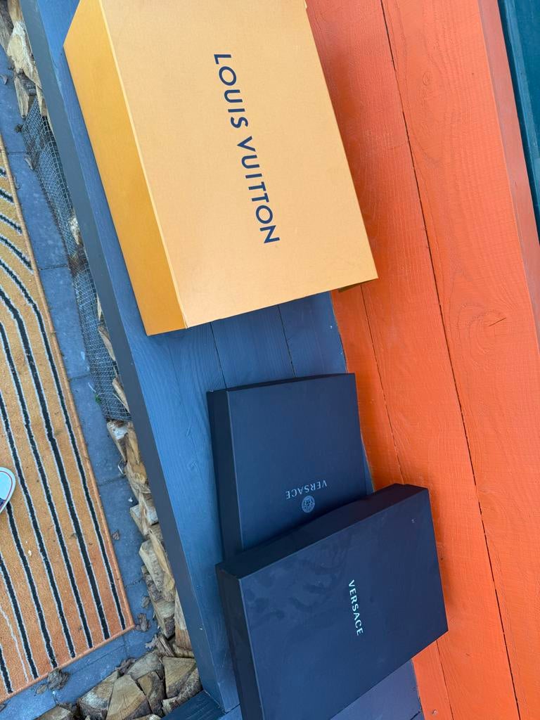 Louis Vuitton, Hermes & Versace dozen + diverse merk zakjes, Ophalen of Verzenden, Gebruikt, Verpakking