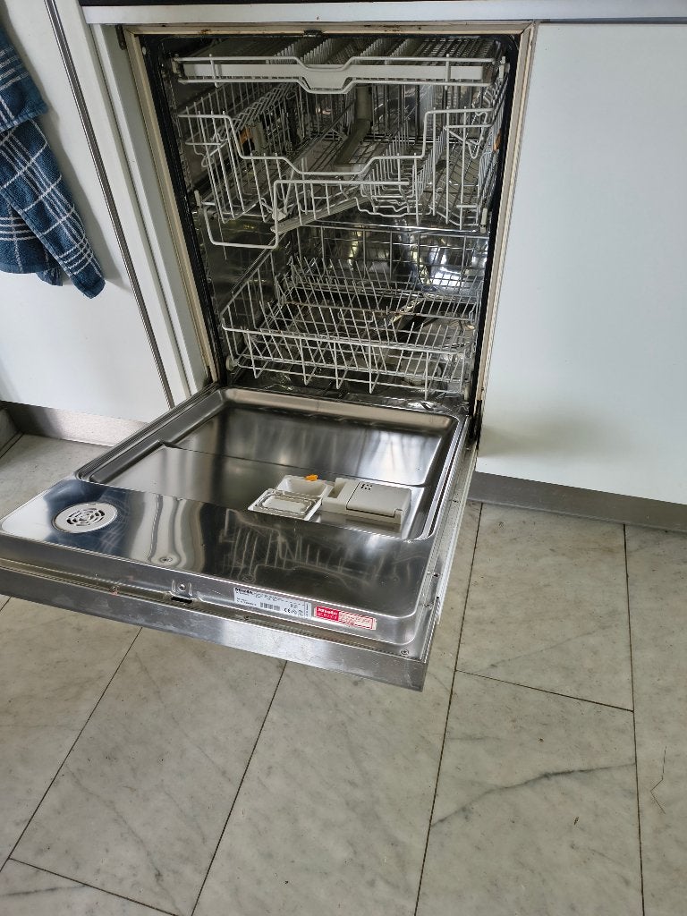 Miele Classic Inbouw Vaatwasser - Goedwerkend in nette staat, Witgoed en Apparatuur, Vaatwasmachines, Ophalen, Gebruikt, Minder dan 85 cm