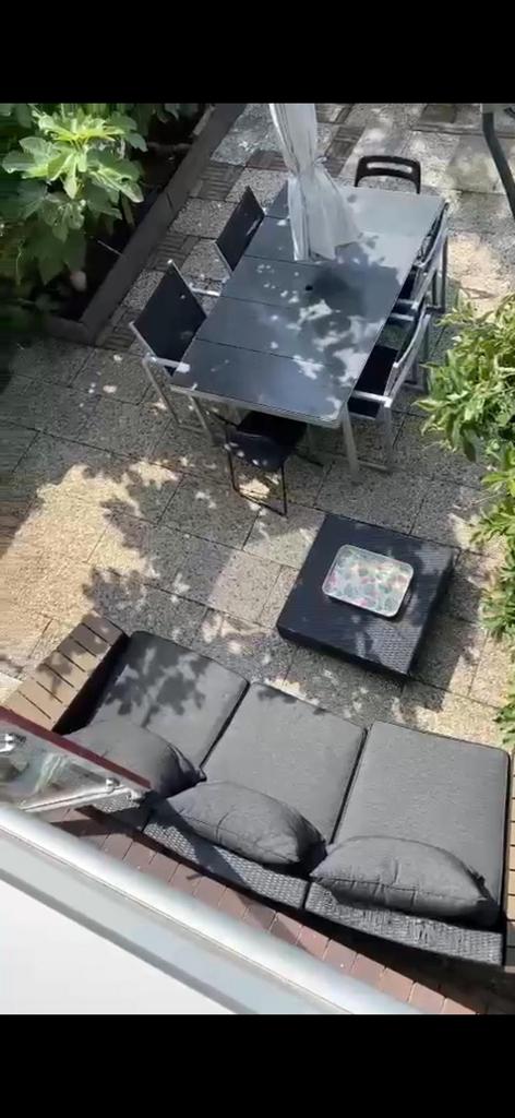 Tuin bank met tafel, Ophalen, Gebruikt, Plastic