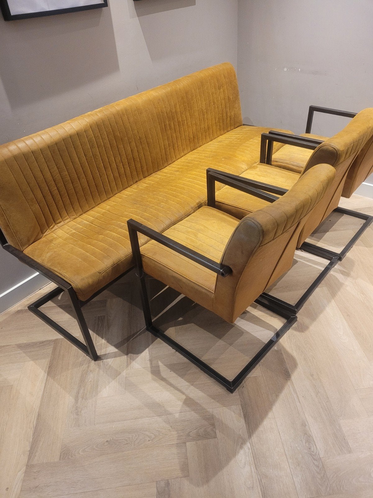 Leren eetbank met 3 stoelen - Okergeel/bruin TEAB!, Ophalen, Gebruikt, Leer, Modern, Industrieel