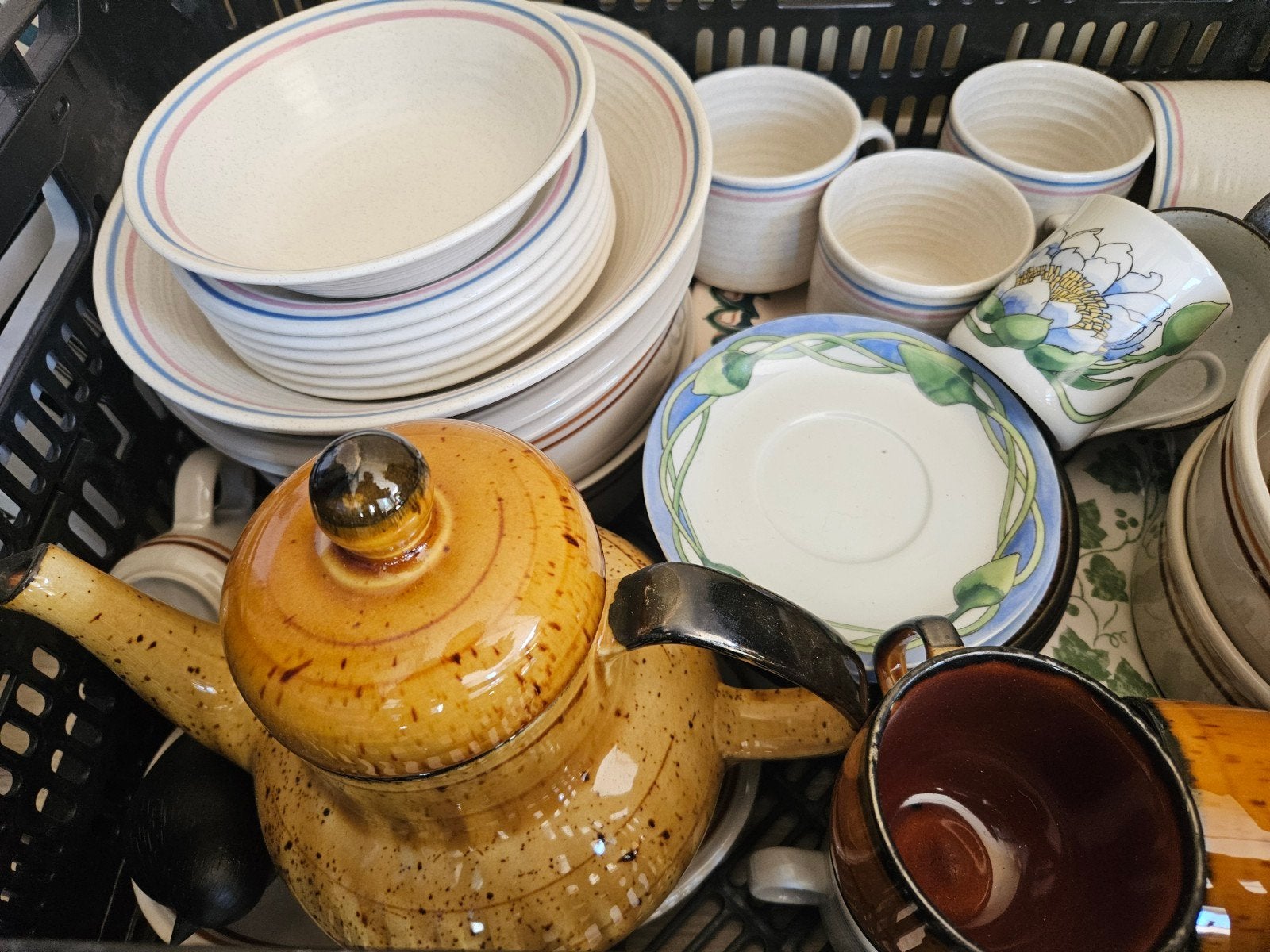 Grote partij divers vintage servies, Ophalen