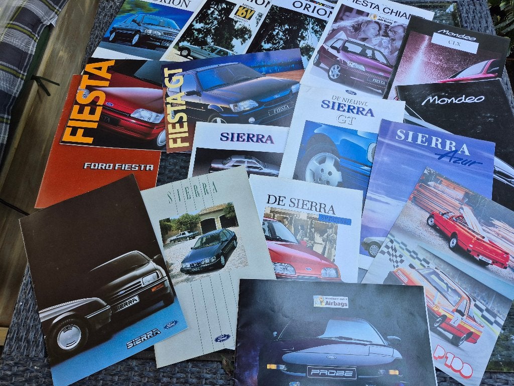 Folders Ford, Orion/Mondeo/P100/Fiesta/Sierra/Probe 16x, Ophalen of Verzenden, Zo goed als nieuw, Ford