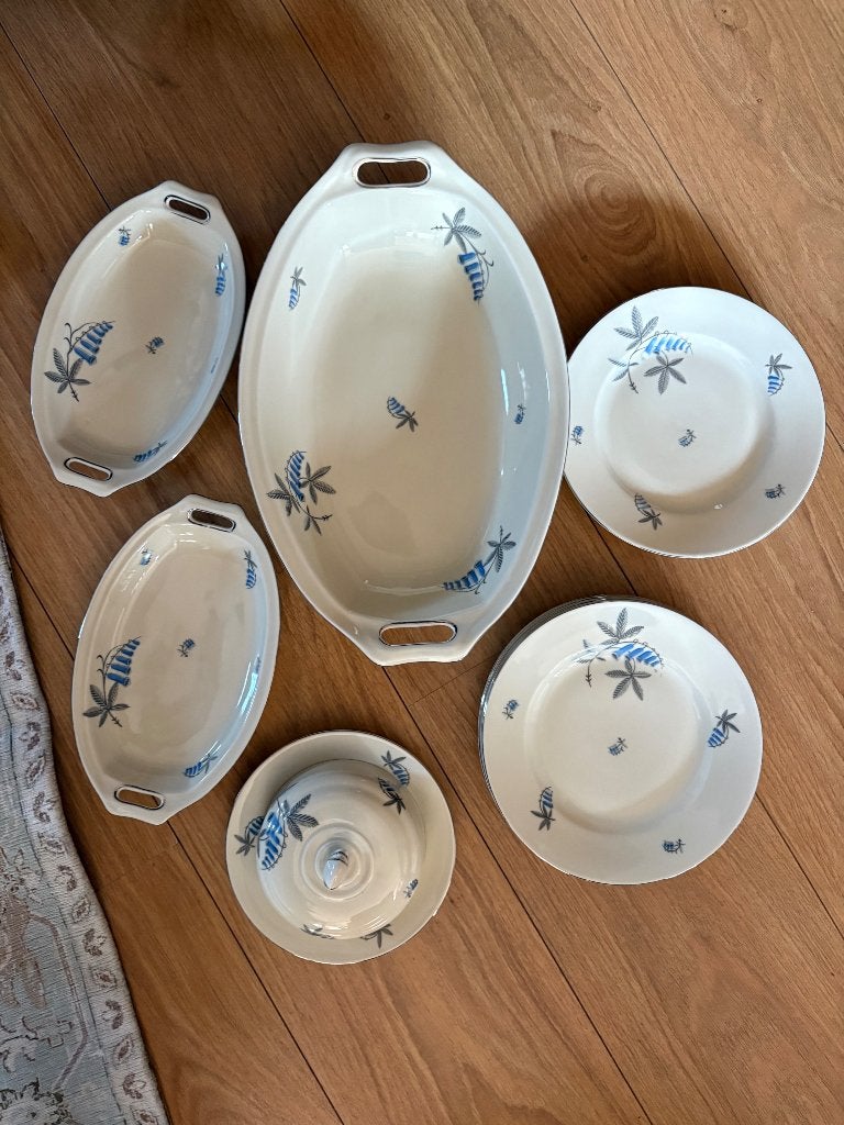 Ontbijt Servies van Victoria Tsjechoslowakije, Antiek en Kunst, Antiek | Servies compleet, Ophalen of Verzenden
