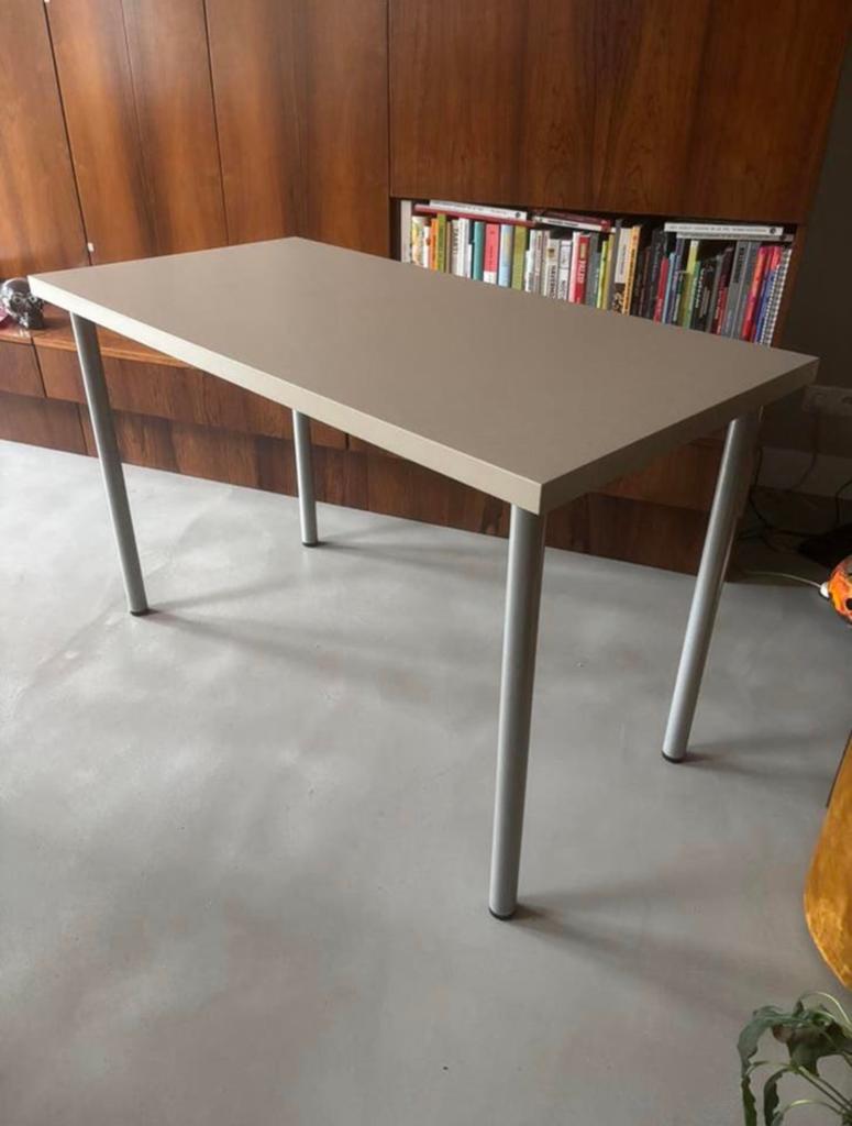 Bureau / tafel 60x120, Huis en Inrichting, Bureaus, Ophalen, 120 cm, Hout, Zo goed als nieuw
