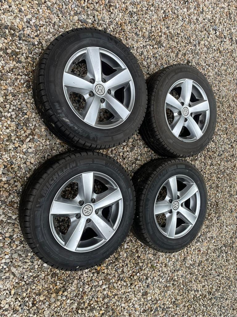 4 nieuwe Michelin banden incl originele vw aluminium velg, Ophalen, Nieuw