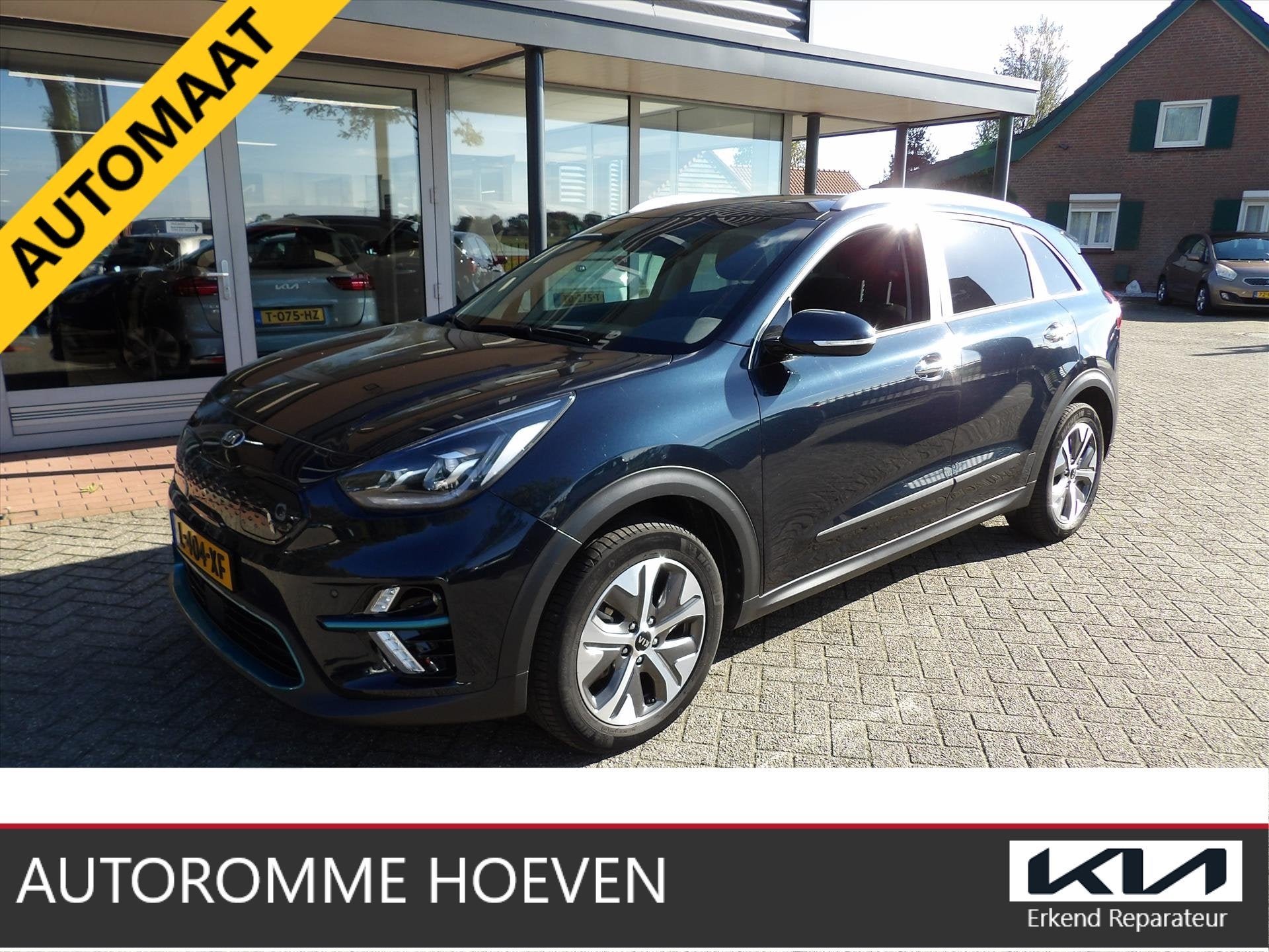 KIA e-Niro 64kWh 204pk Automaat DynamicPlusLine Org. Ned., Auto's, Automaat, Dealer onderhouden, Zwart, 1712 kg