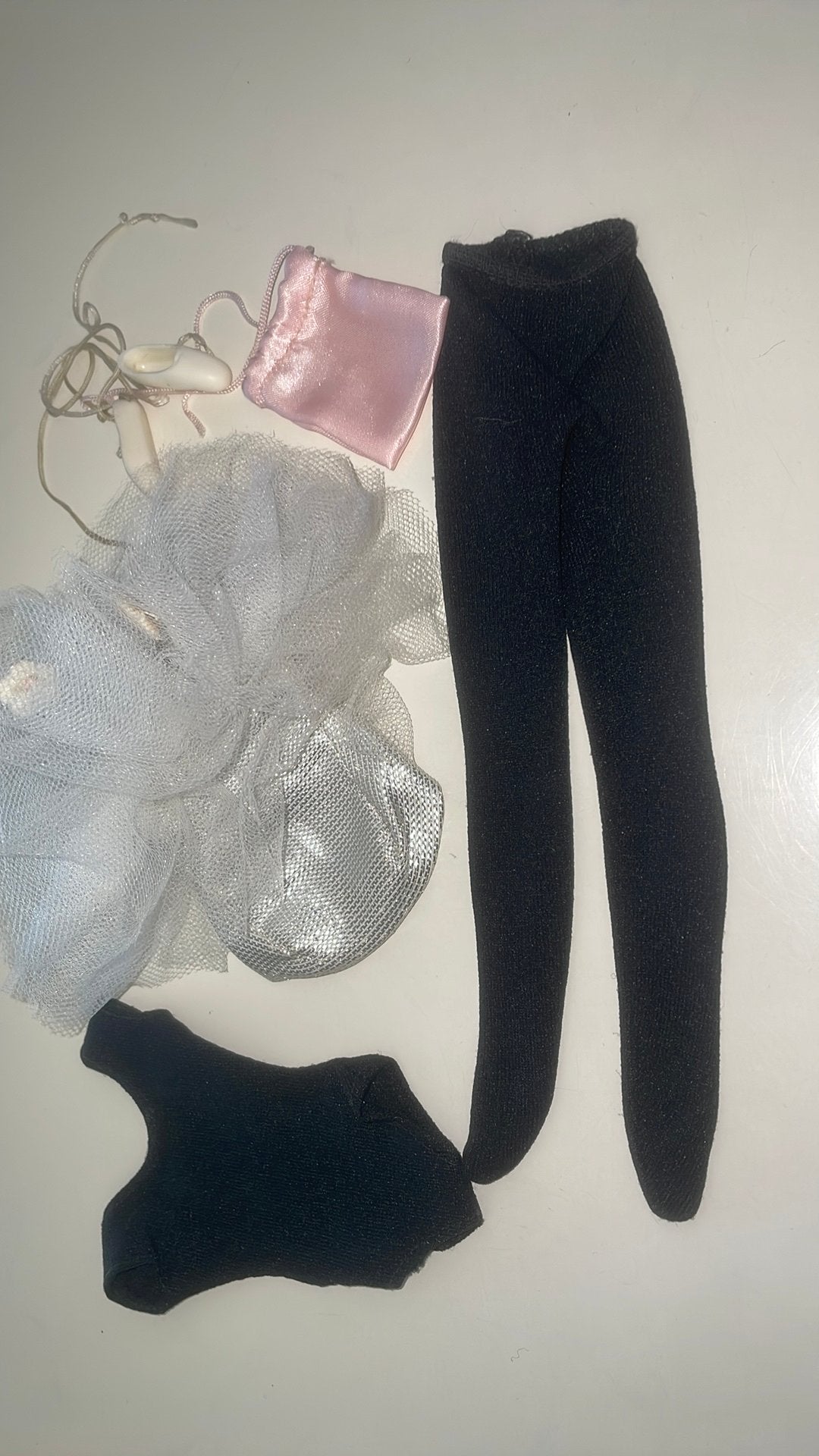 Barbie vintage "Ballerina" #989Mattel 1961 €30, Ophalen of Verzenden, Zo goed als nieuw, Kleertjes