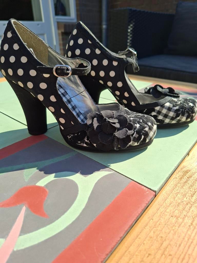 Ruby shoo Zwart-witte polka dot maat 38, Pumps, Zwart, Ophalen of Verzenden, Onbekend