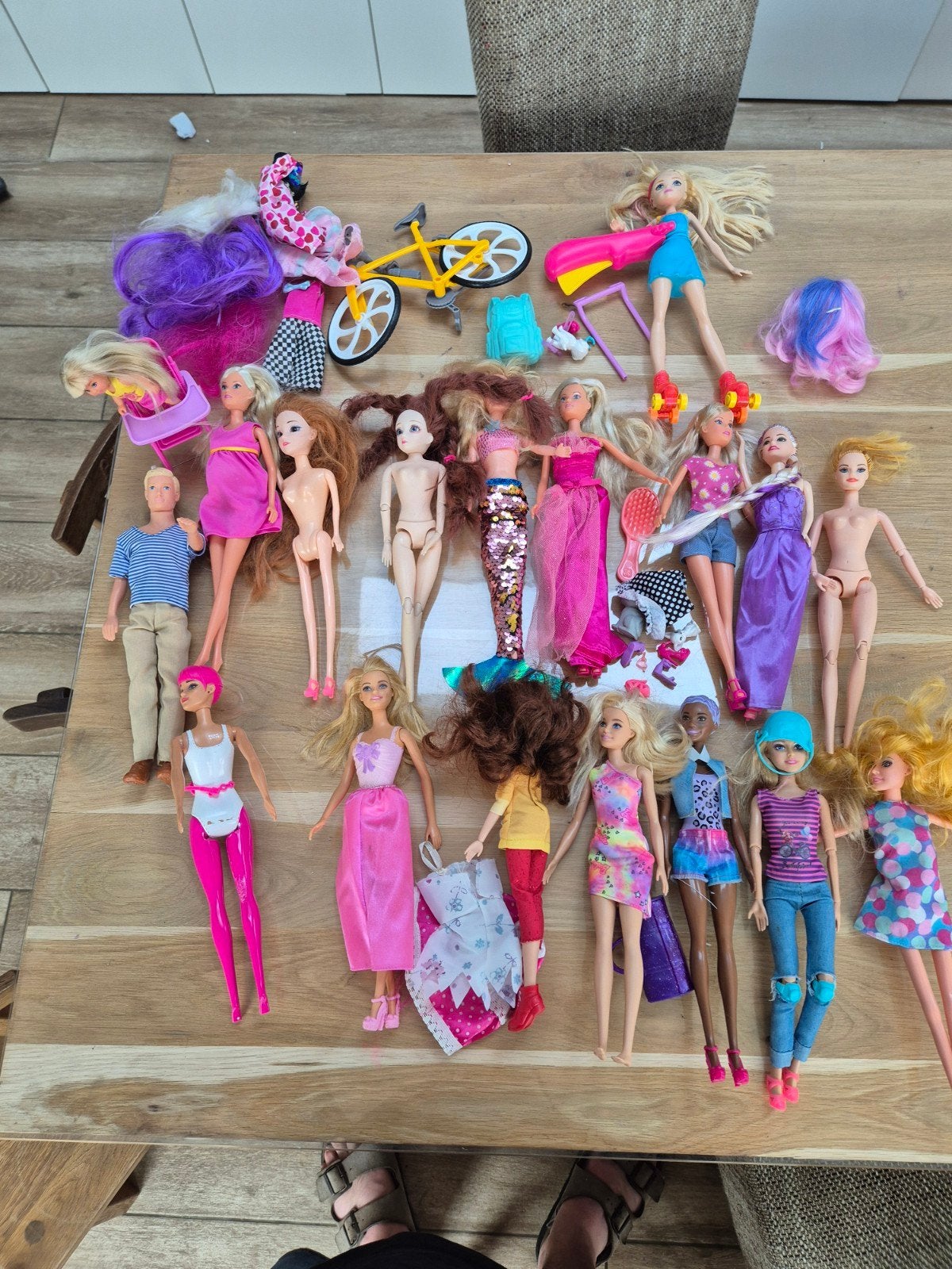 diverse barbies en accesoires, Ophalen of Verzenden, Gebruikt, Barbie