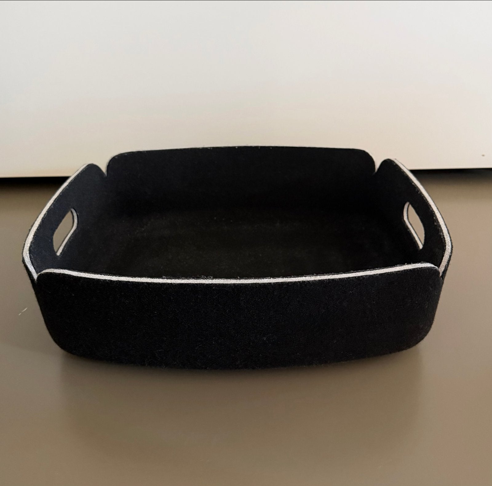 Muuto Restore Tray - Zwart Vilt Opbergbakje, Zwart, Ophalen of Verzenden, Zo goed als nieuw, Scandinavisch