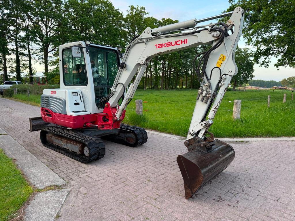 Takeuchi Tb235 Mini kraan / rubs kraan 3,6 ton, 2x extra opt, Auto's, Overige Auto's, Automaat, Gebruikt, Overige carrosserieën
