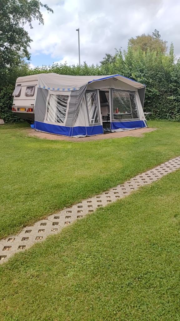 Kip Greyline 40 EK 1990 met rondzit en voortent, Caravans en Kamperen, Caravans, Rondzit, Kip, Tot en met 2, Particulier