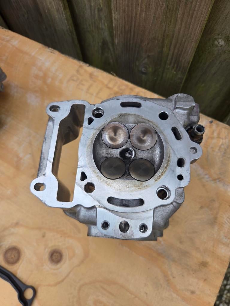 Malossi V4 cilinderkop tuning - past op 200, 250 en 300cc, Ophalen of Verzenden, Gebruikt