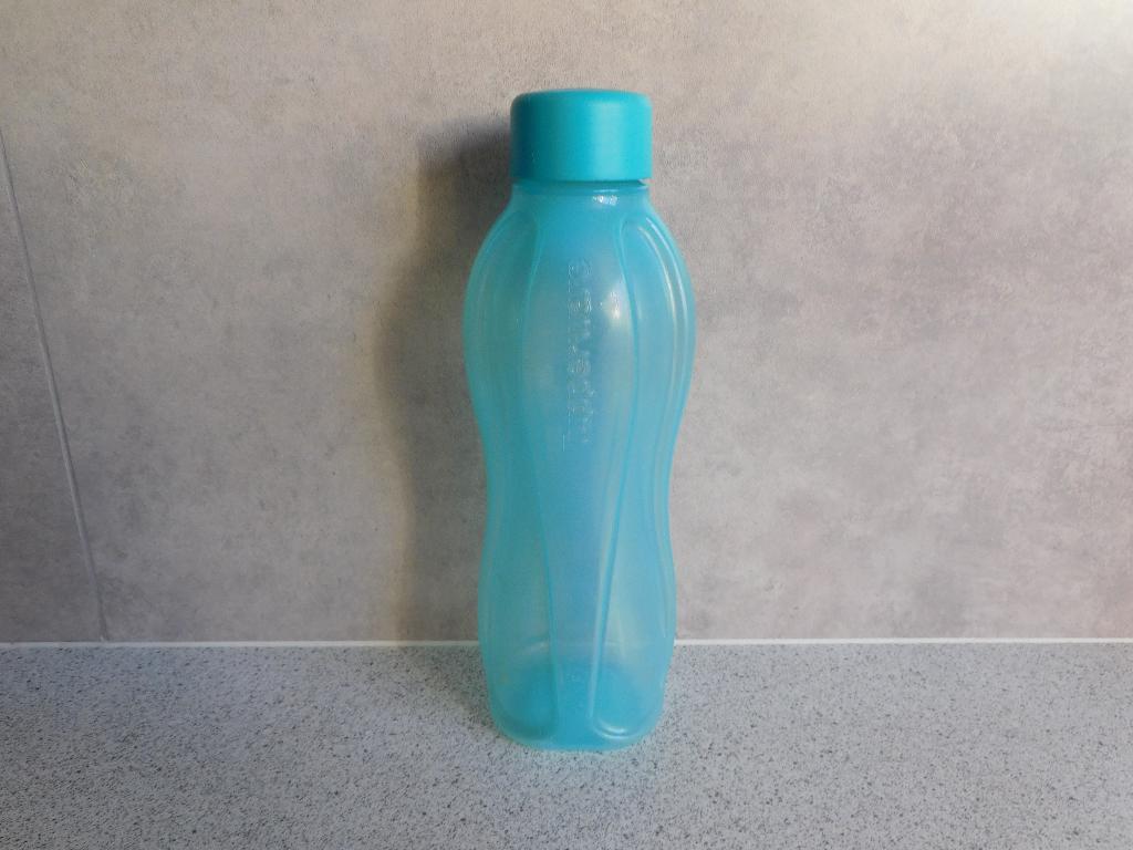 Tupperware Eco Fles 750 ml. Turquoise, Ophalen of Verzenden, Gebruikt, Blauw, Overige typen