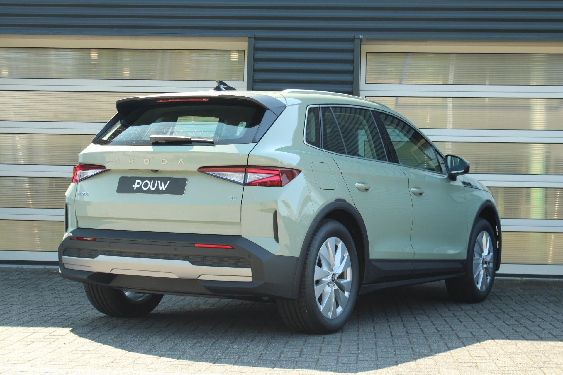 Skoda Elroq 85 286pk Tour Edition | 19" Velgen | Stoelverwar, Auto's, Automaat, 12 maanden, Achterwielaandrijving, Automatische klimaatregeling