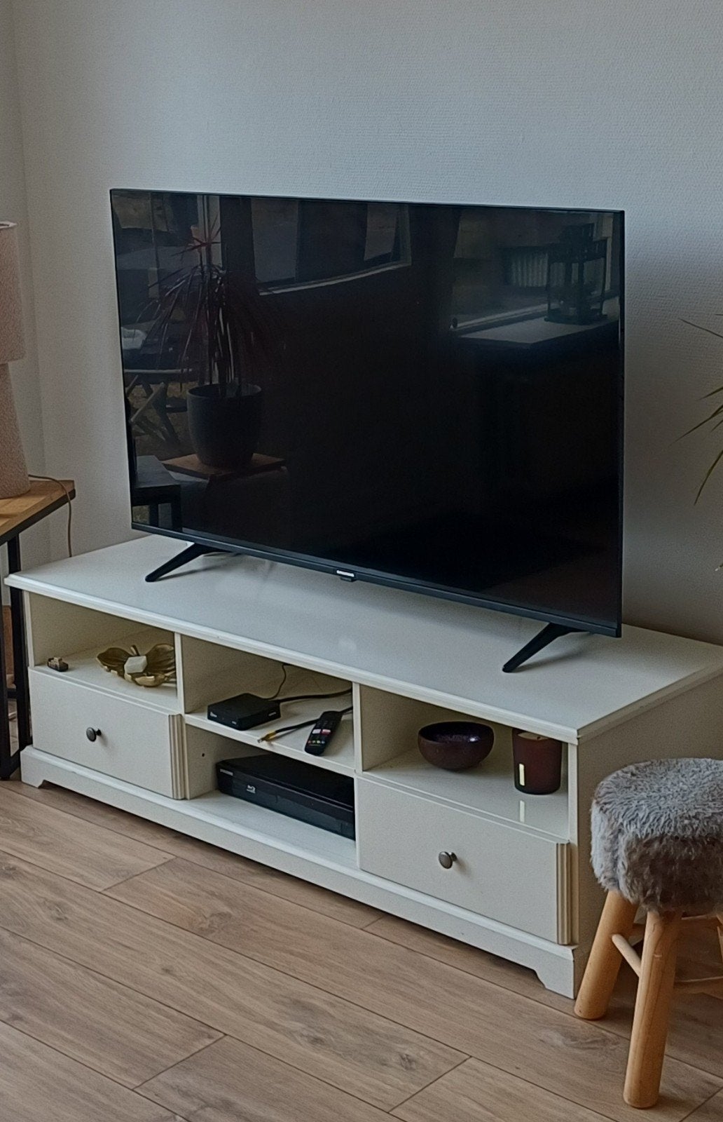 GRATIS Ikea liatorp tv meubel, Ophalen of Verzenden, Gebruikt, 25 tot 50 cm, Minder dan 100 cm