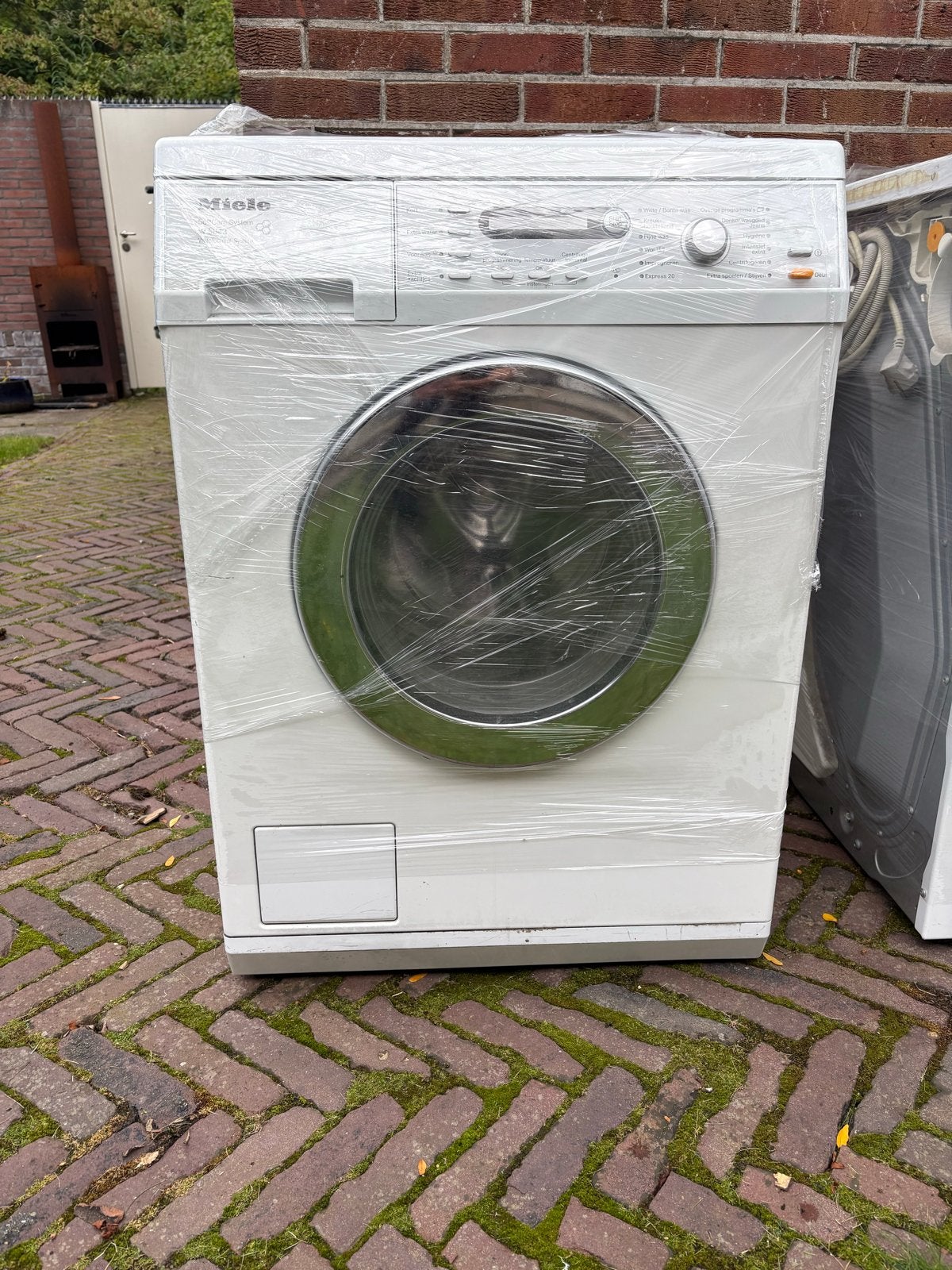 Miele W 5843 SoftCare System Wasmachine