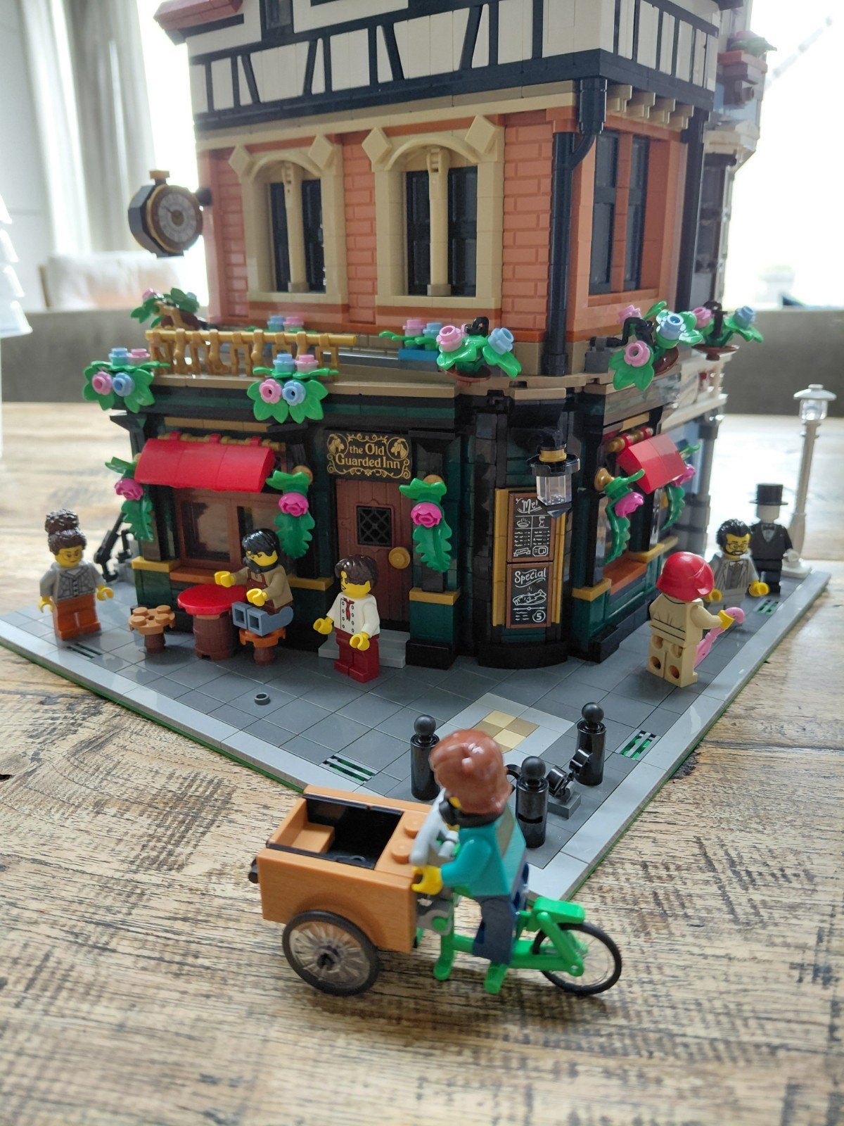 Lego Tudor Corner Huis - Prachtig Hoekpand Met doos., Ophalen of Verzenden, Zo goed als nieuw