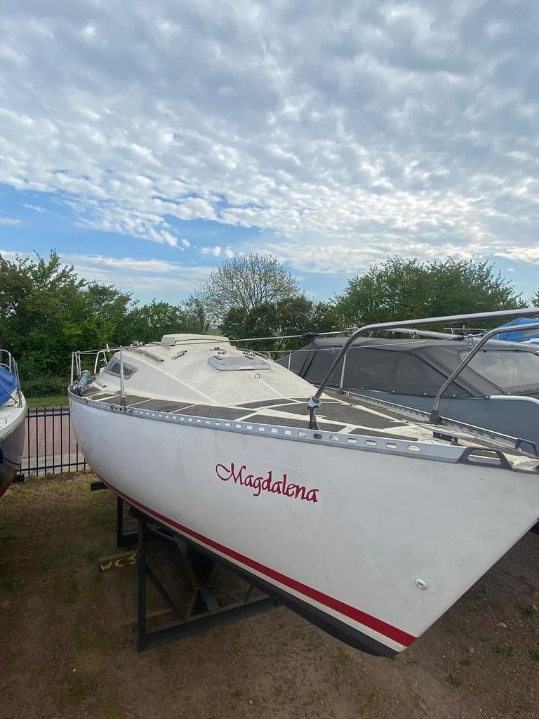 Beneteau First 26 - Project met potentieel, Watersport en Boten, Kajuitzeilboten en Zeiljachten, Ophalen, Gebruikt, Diesel, Tourjacht of Cruiser
