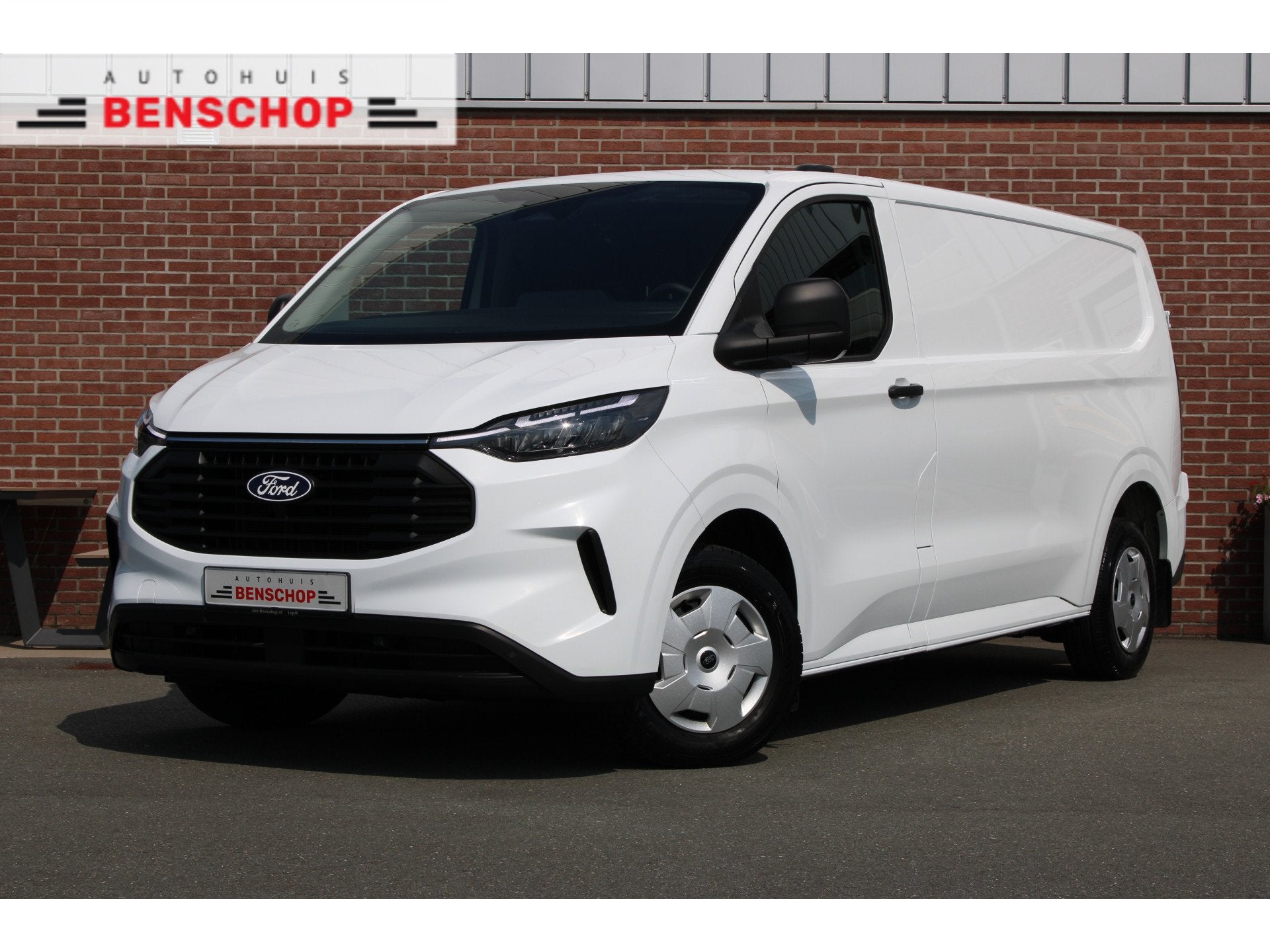 Ford Transit Custom 300 2.0 TDCI L2H1 136PK Trend |CAMERA|CR, Auto's, Voorwielaandrijving, 136 pk, Gebruikt, 4 cilinders