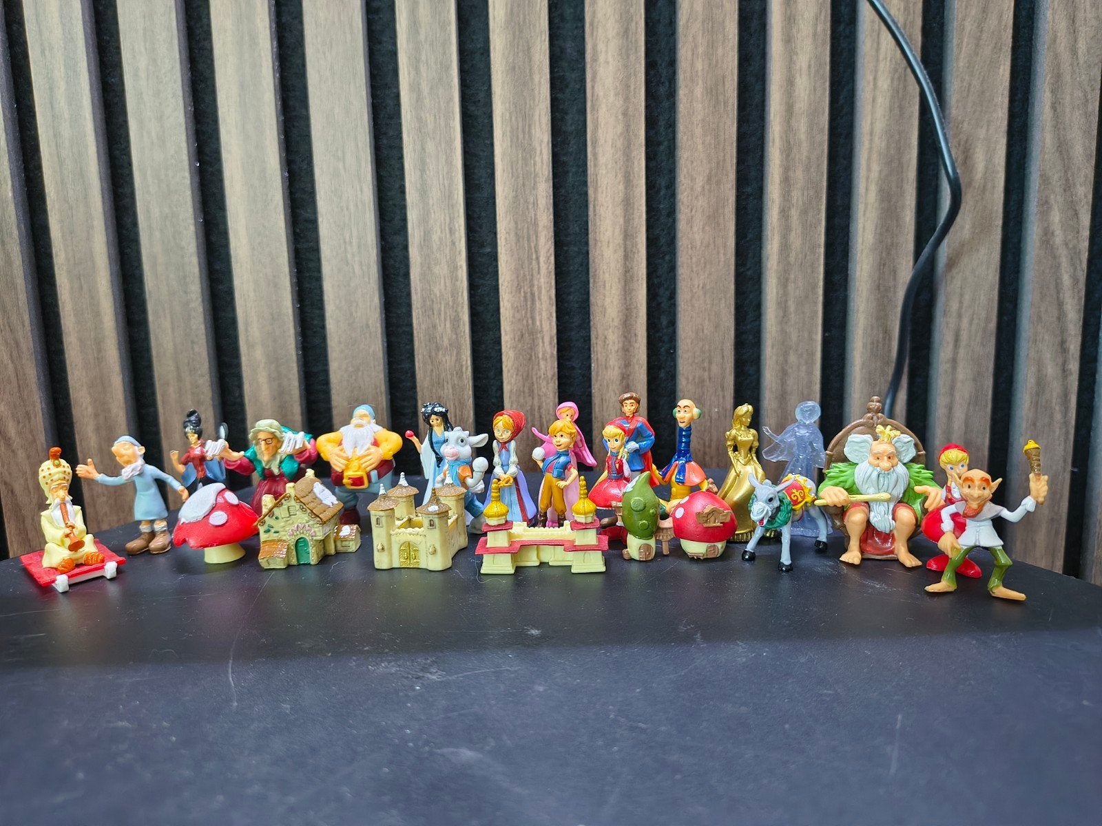 Efteling poppetjes, Ophalen of Verzenden, Zo goed als nieuw, Beeldje of Poppetje