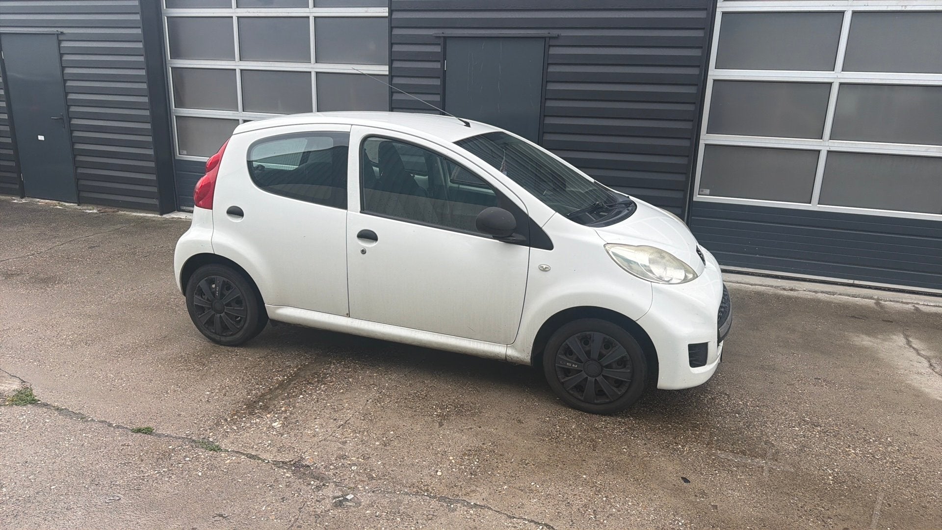 Peugeot 107 1.0 12V 5DR 2010 Wit, Voorwielaandrijving, 4 stoelen, Origineel Nederlands, Bedrijf