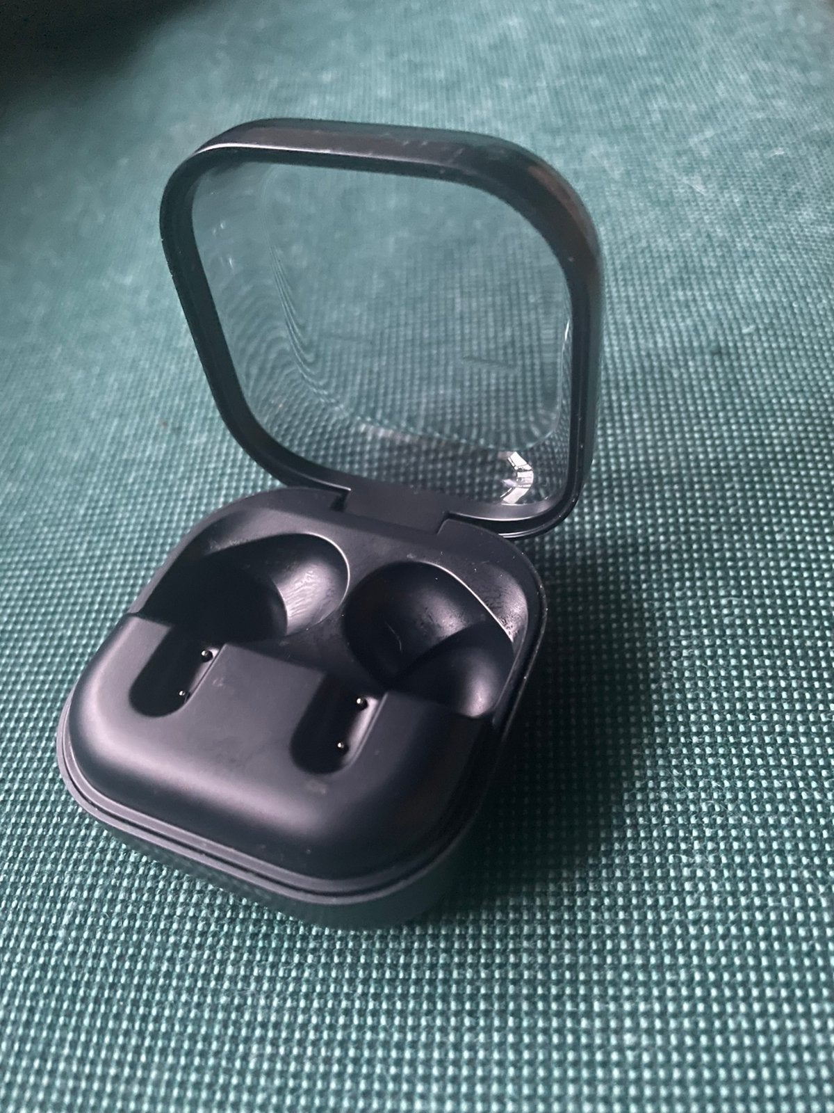 Oplaadcase voor samsung buds4 pro, Telecommunicatie, Ophalen of Verzenden, Zo goed als nieuw