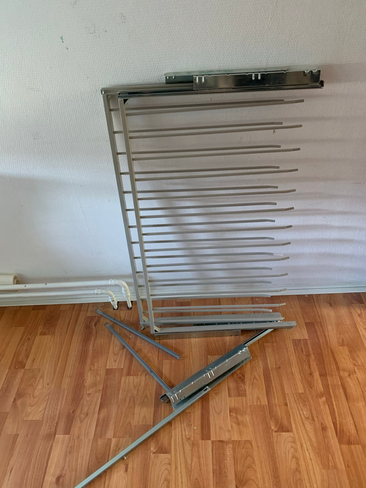 IKEA PAX Uittrekbare Broekenhouder 100 cm (2stuks), Ophalen, Gebruikt, Metaal, 50 tot 100 cm