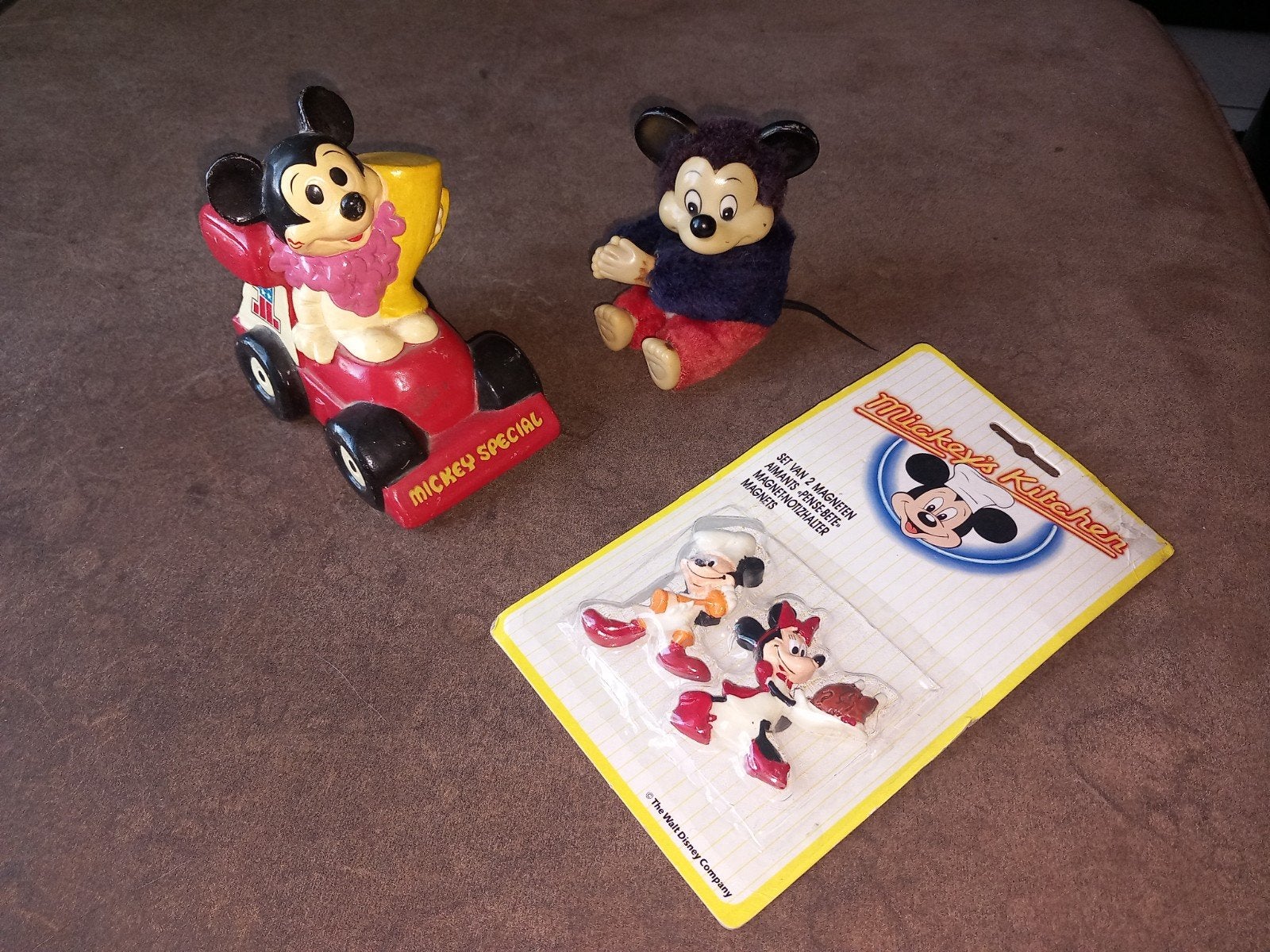 Vintage Mickey Mouse beeldjes en magneten set, Verzamelen, Gebruikt, Disney, Beeldje of Figuurtje, Onbekend