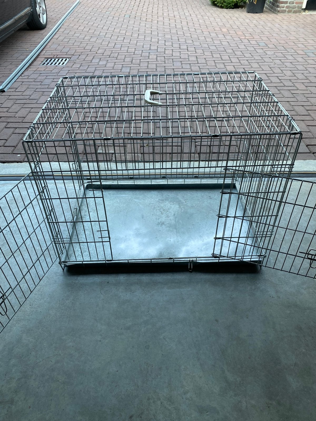 Mooie grote bench, Ophalen, Hondenkennel, 65 tot 100 cm, Zo goed als nieuw
