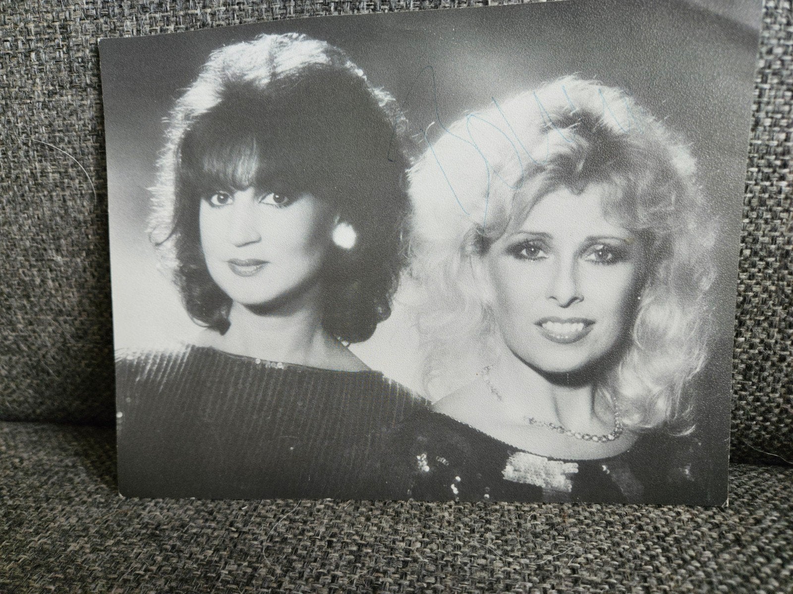 Foto Bonnie & José - Exclusief op RCA Records Hilversum, Verzenden, Zo goed als nieuw, Gesigneerd
