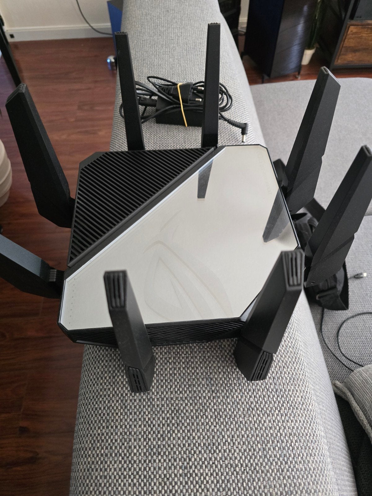 Asus GT-AXE16000 router, Computers en Software, Ophalen of Verzenden, Zo goed als nieuw
