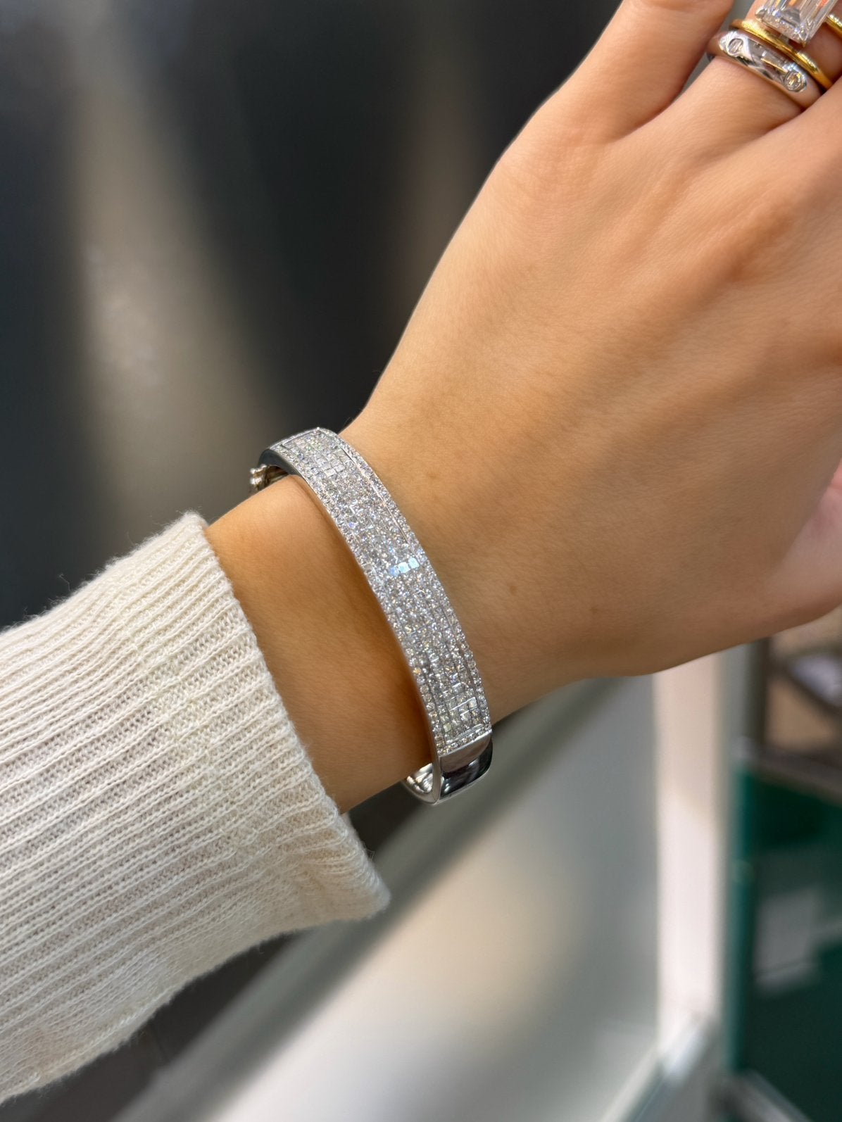 18KT Wit Goud - 38.4 Gram - Armband - Diamanten - Bangle, Ophalen, Nieuw, Goud