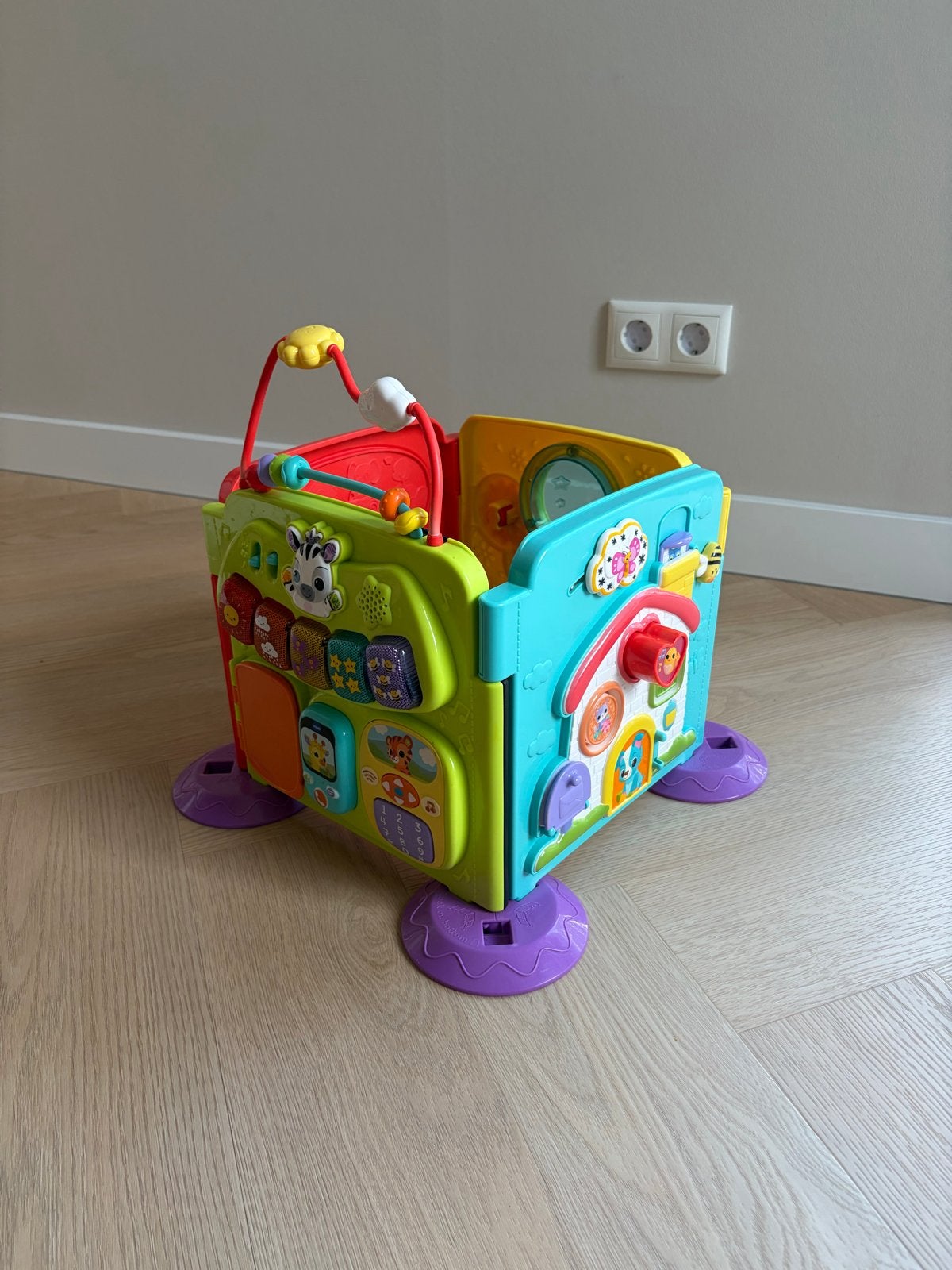 VTech Baby Speelkubus - Interactief en Educatief Speelgoed, Ophalen of Verzenden, Zo goed als nieuw, Overige typen, Met licht