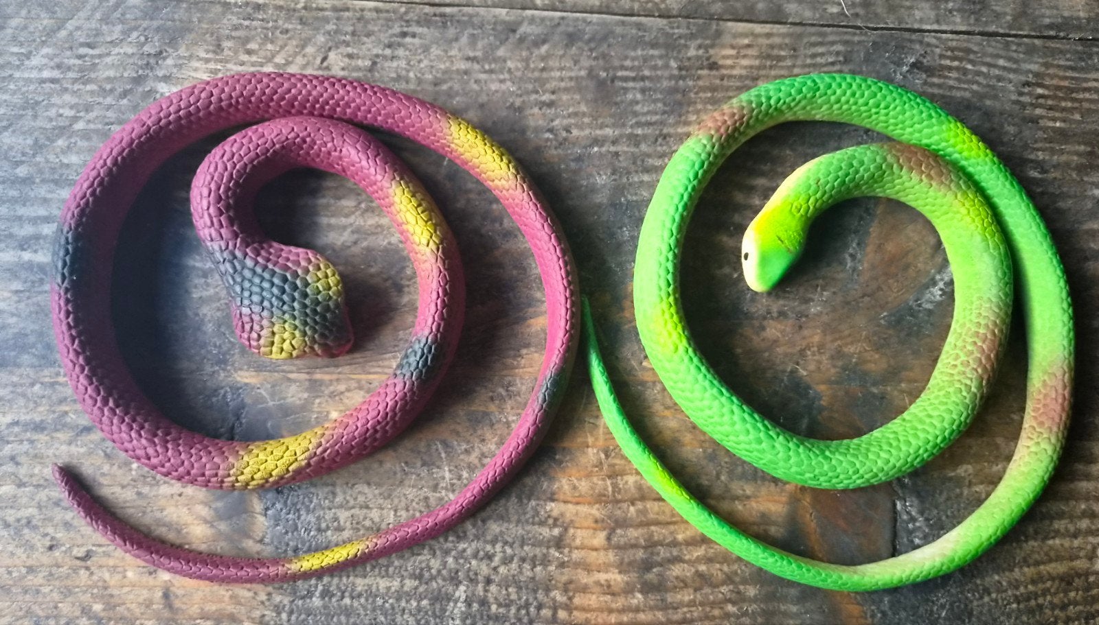 2 realistische speelgoedslangen, Ophalen of Verzenden, Gebruikt, Jongen of Meisje