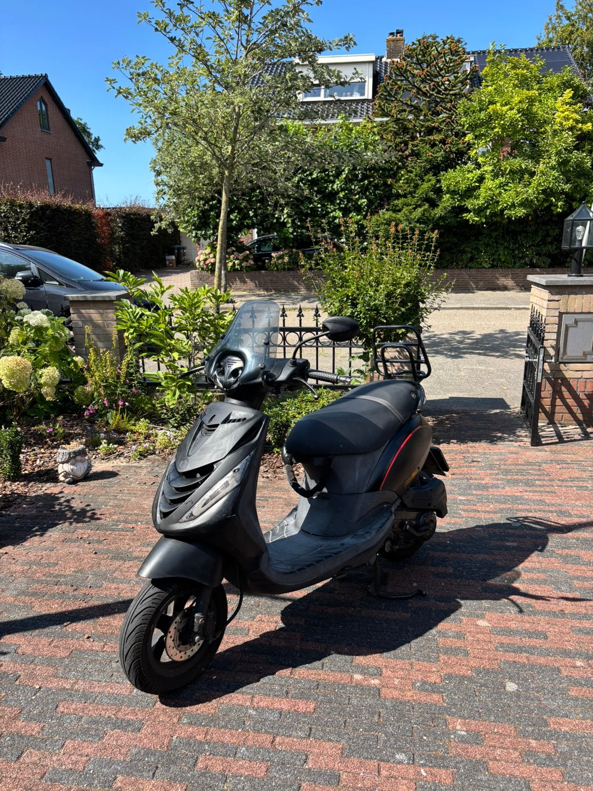 Piaggio Zip 50 2017 | 15.059 km | Booskijker | Alarm, Ophalen, Zo goed als nieuw, Benzine, Zip