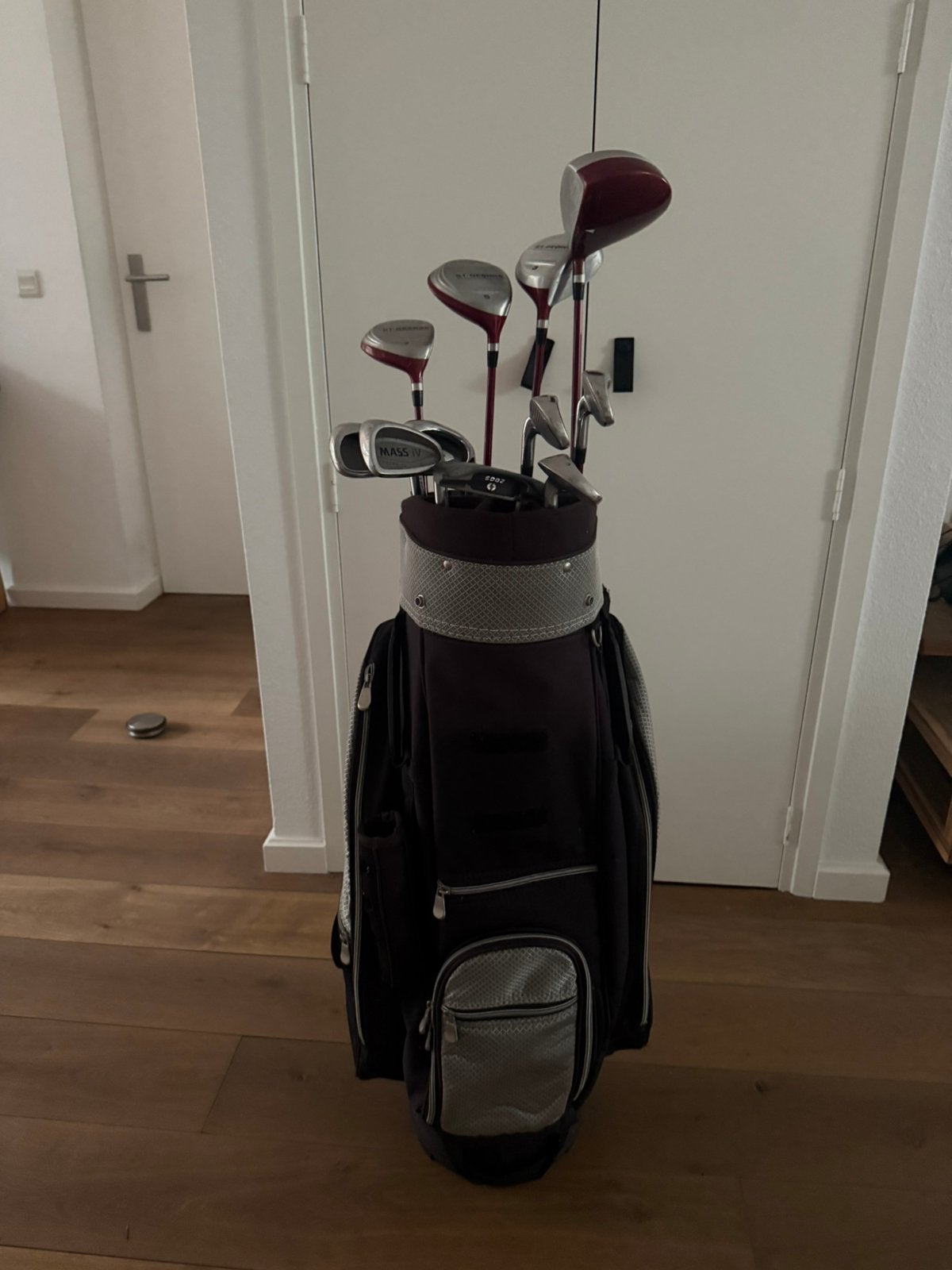 Foto 12 van Complete St. George golfset clubs en tas