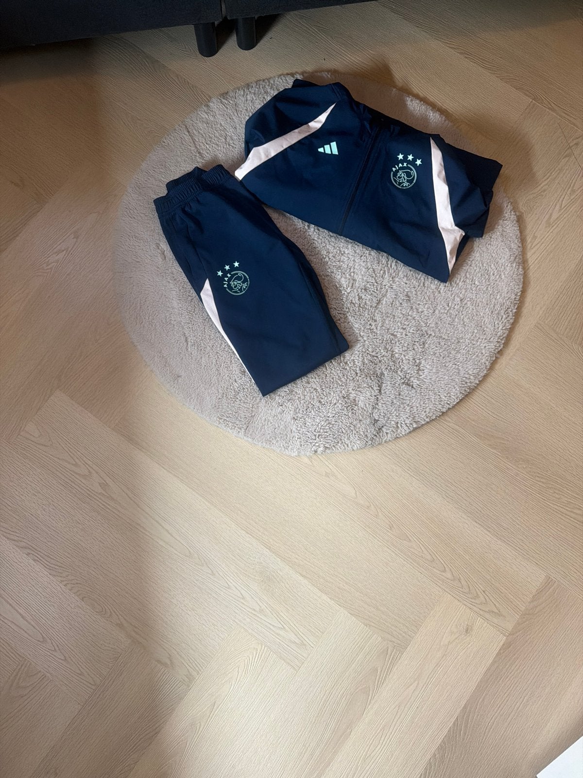 Ajax trainingspak (jasje en broek) - Maat 164, Blauw, Ophalen of Verzenden, Zo goed als nieuw, Voetbal