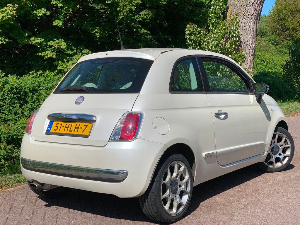 Fiat 500 1.2 Lounge LEDER PANO LM-VELGEN 130DKM!, Auto's, Fiat, Voorwielaandrijving, Gebruikt, 1242 cc, 840 kg