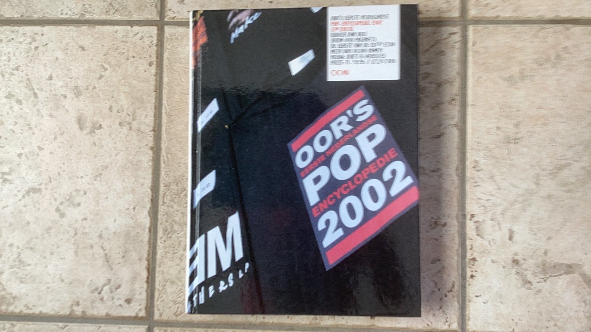 Boek Oor Popencyclopedie 2002, Ophalen of Verzenden, Zo goed als nieuw, Boek, Tijdschrift of Artikel