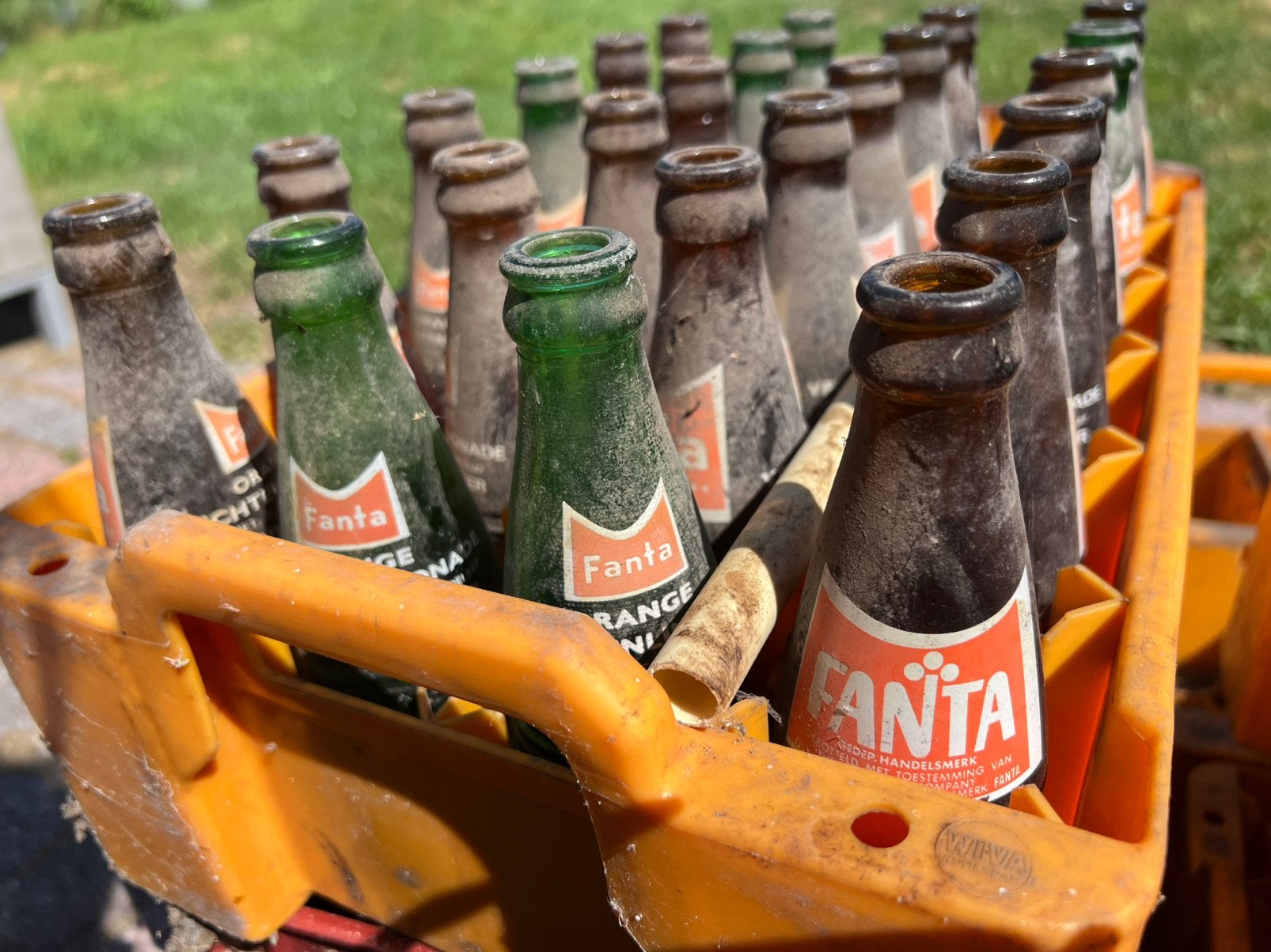 OUDE FANTA / COCA COLA FLESJES JAREN 60, Verzamelen, Ophalen