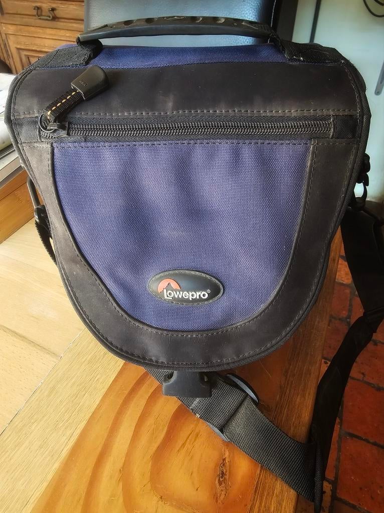 Lowepro Nova 2 AW cameratas, Ophalen of Verzenden