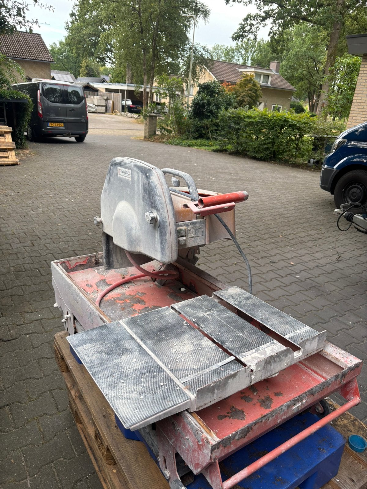 Husqvarna steen clipper, Ophalen, Zo goed als nieuw, 1200 watt of meer, 70 mm of meer