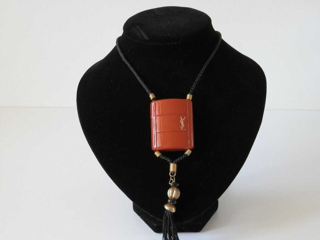 YSL Yves Saint Laurent ketting / kettinghanger. Vintage., Overige materialen, Ophalen of Verzenden, Zo goed als nieuw, Overige kleuren