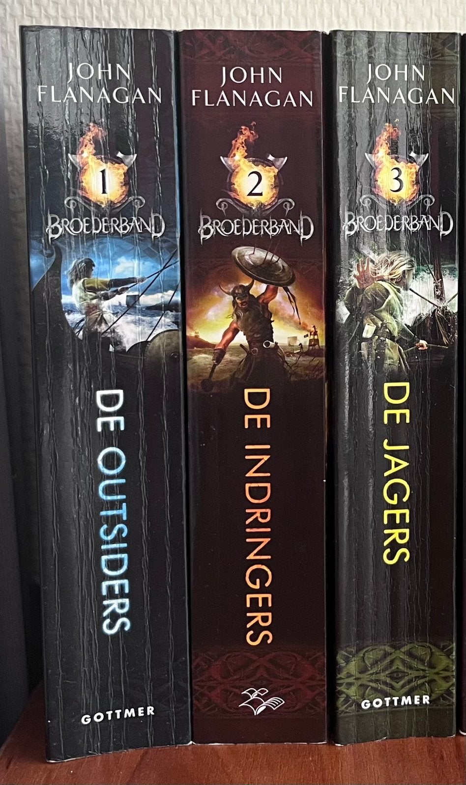 Broederband serie 1-3 John Flanagan, Boeken, Ophalen of Verzenden, Gelezen