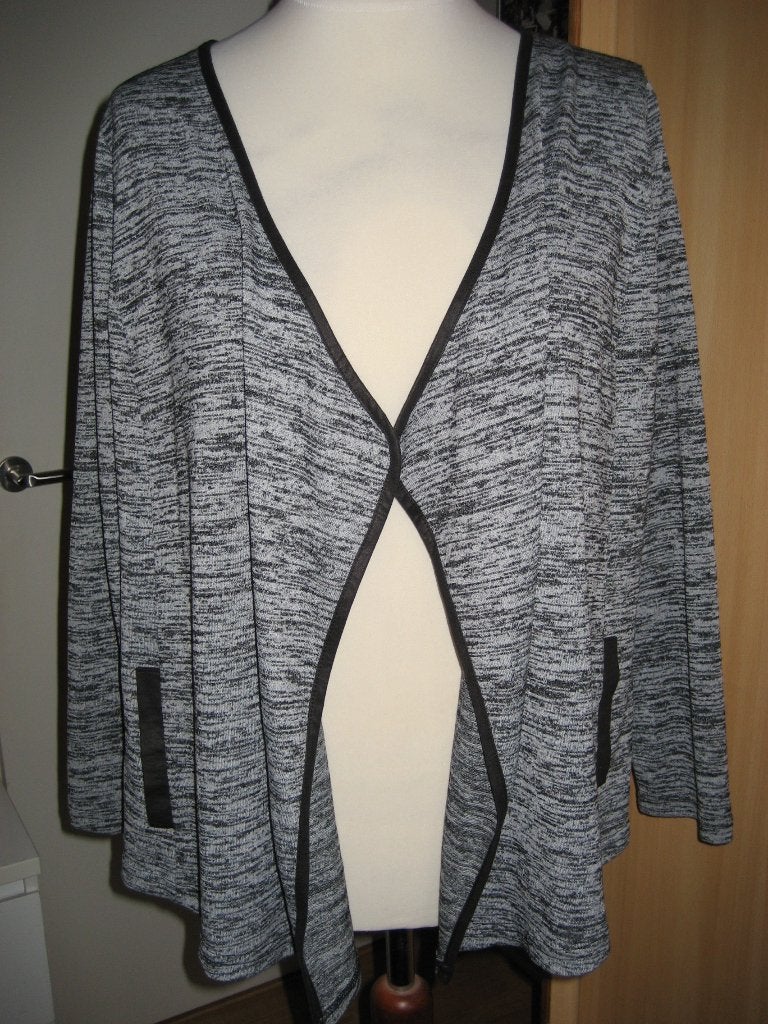 grijs zwart vest maat 46 Miss Etam viscose polyester, Maat 46/48 (XL) of groter, Ophalen of Verzenden, Zo goed als nieuw, Miss Etam