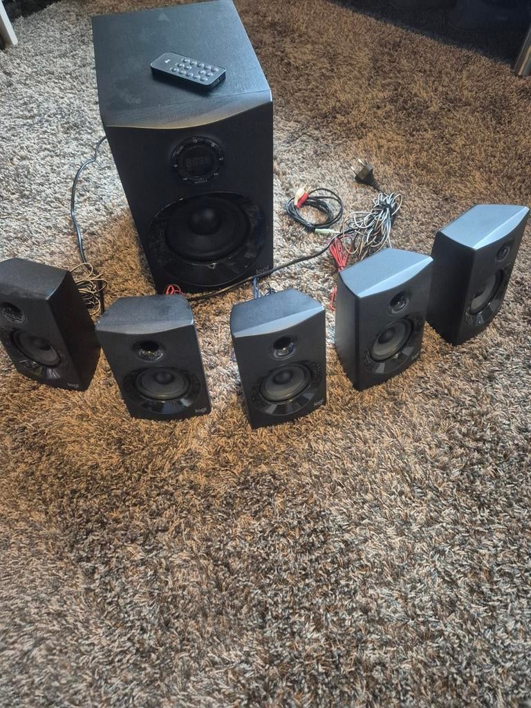 Logitech 5.1 Surround speakerset, Audio, Tv en Foto, Stereo-sets, Ophalen of Verzenden, Zo goed als nieuw, Speakers, Overige merken