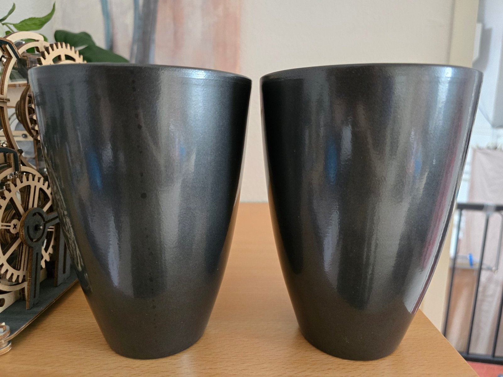 Set van 2 luxe conische bloempotten – antraciet metallic, Rond, Ophalen of Verzenden, Zo goed als nieuw, Aardewerk