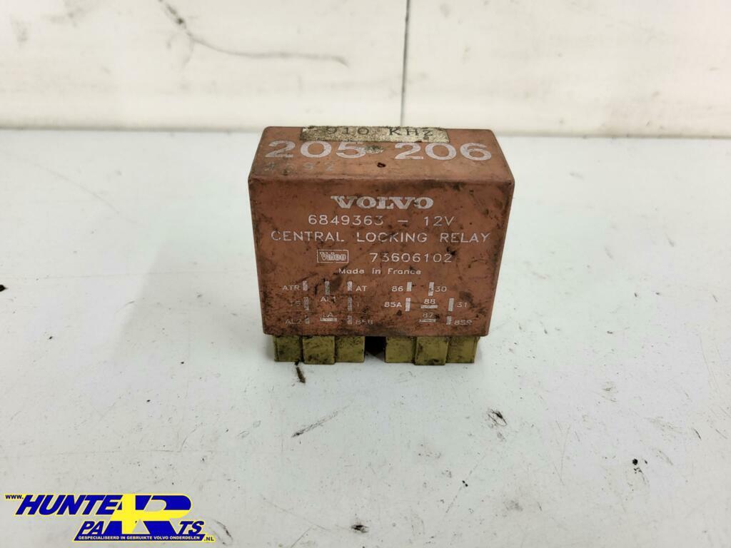 Relais Volvo 850 ('91-'96) 6849363, Gebruikt, Ophalen of Verzenden, Volvo, Volvo